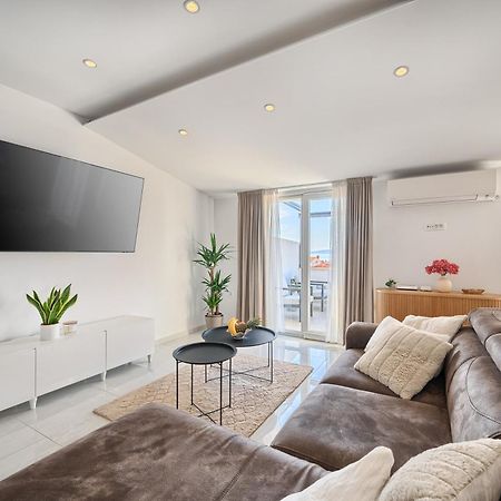 3Rd Floor Apartman คาชเตลา ภายนอก รูปภาพ